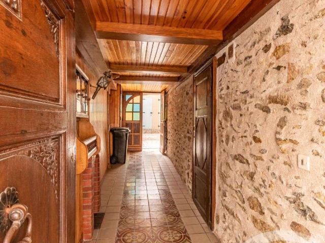 Vente maison 8 pièces Laval 53