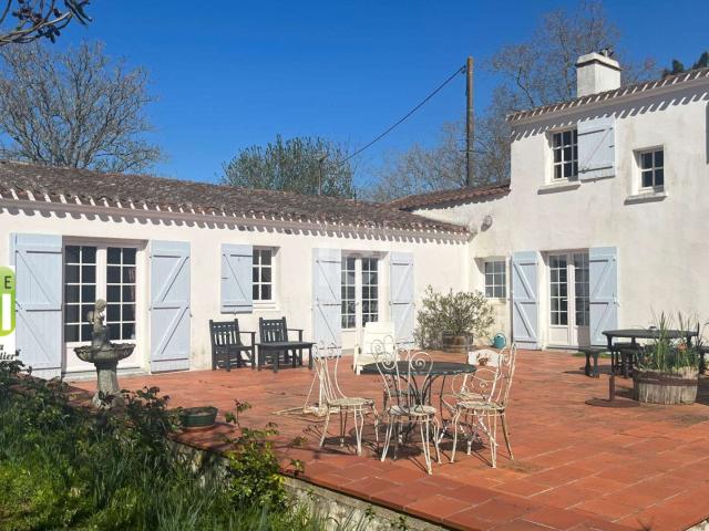 Vente maison 8 pièces La Chapelle Basse Mer 44