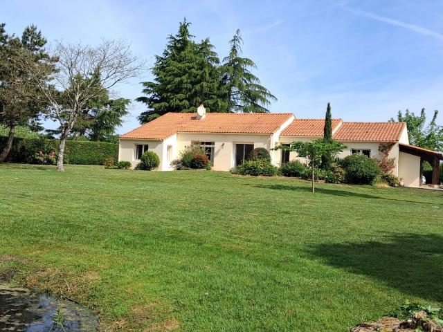 Vente maison 8 pièces La Chevrolière 44