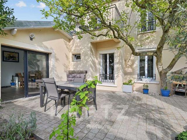 Vente maison 8 pièces La Garenne Colombes 92
