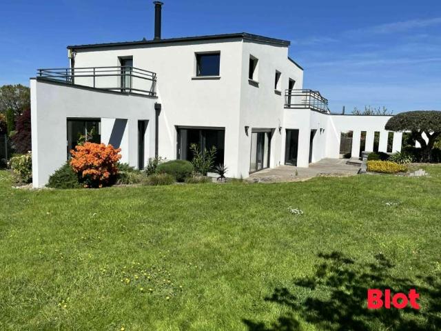 Vente maison 8 pièces La Mézière 35