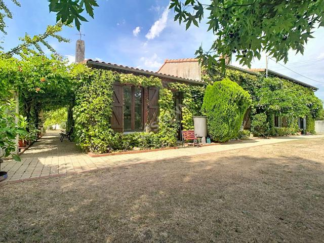 Vente maison 8 pièces La Regrippière 44