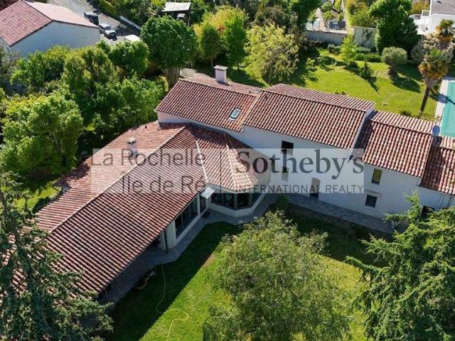 Vente maison 8 pièces Lagord 17