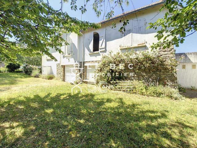 Vente maison 8 pièces Larmor Plage 56