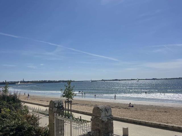 Vente maison 8 pièces Larmor Plage 56