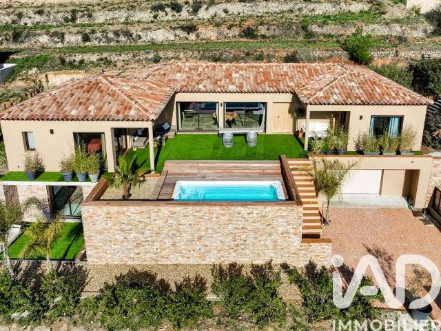 Vente maison 8 pièces Le Castellet 83