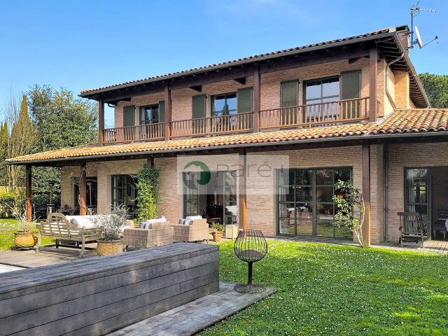 Vente maison 8 pièces Le Bouscat 33