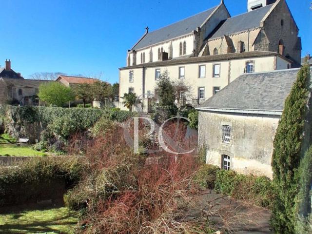 Vente maison 8 pièces Le Poiré sur Vie 85