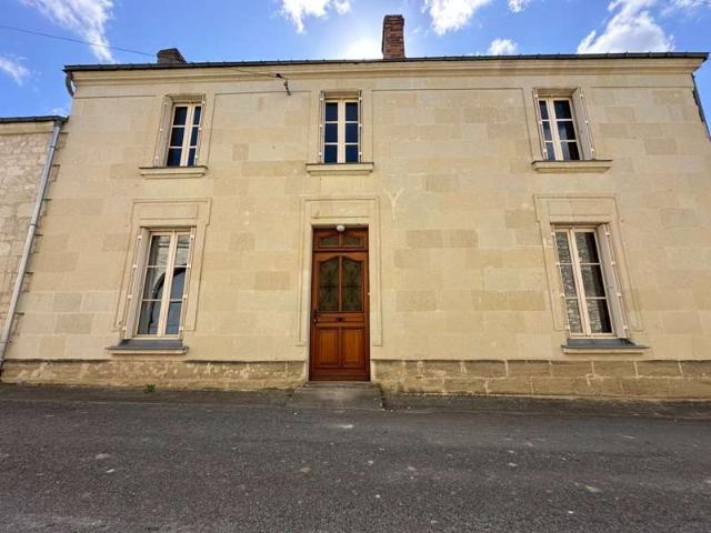 Vente maison 8 pièces Le Puy Notre Dame 49