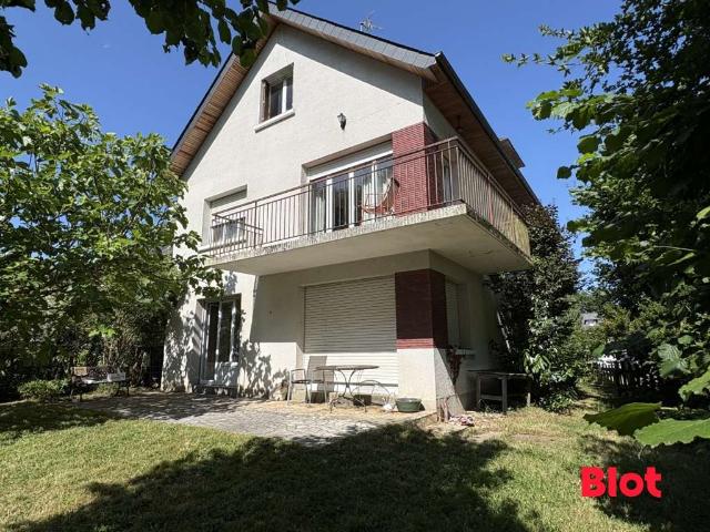 Vente maison 8 pièces Le Rheu 35