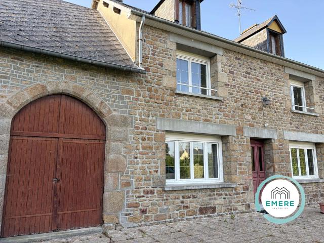 Vente maison 8 pièces Le Val Saint Père 50