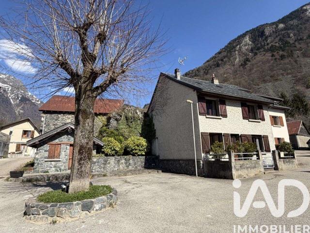 Vente maison 8 pièces Livet et Gavet 38