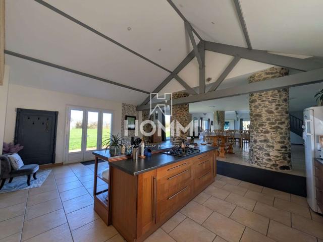 Vente maison 8 pièces Ligné 44
