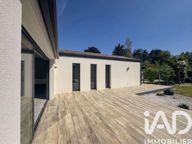 Vente maison 8 pièces L'Île d'Olonne 85