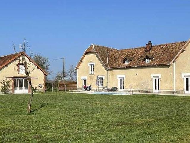 Vente maison 8 pièces Montmorillon 86