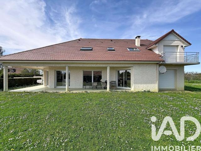 Vente maison 8 pièces Maucor 64