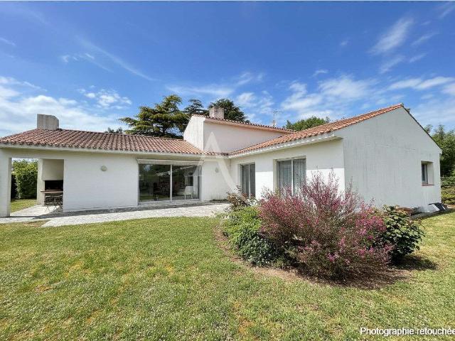 Vente maison 8 pièces Machecoul Saint Même 44