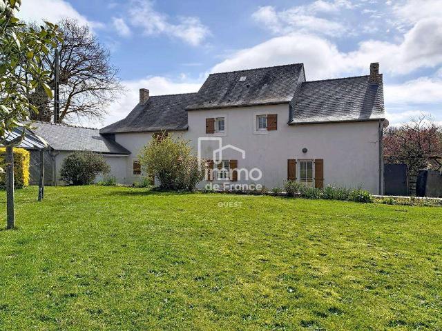 Vente maison 8 pièces Marcillé la Ville 53