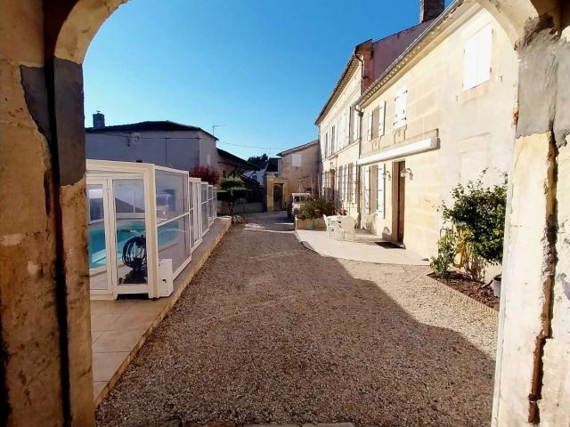 Vente maison 8 pièces Migron 17