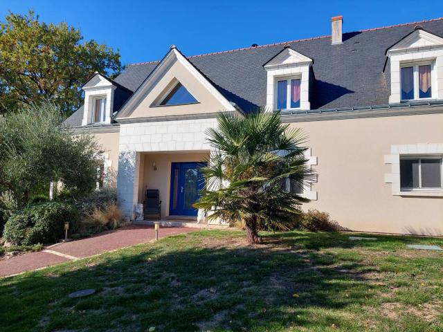 Vente maison 8 pièces Mûrs Erigné 49
