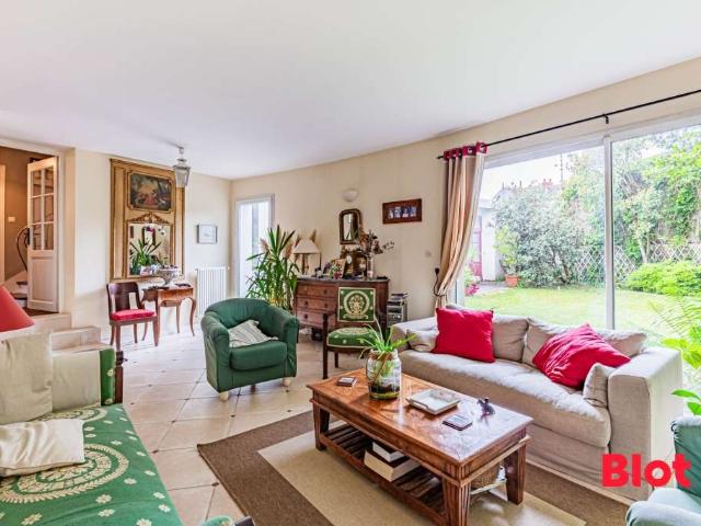 Vente maison 8 pièces Nantes Rond Point De Rennes 44