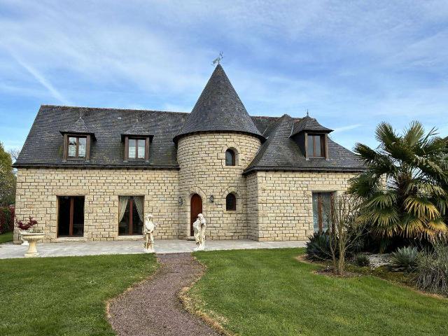Vente maison 8 pièces Soulgé sur Ouette 53