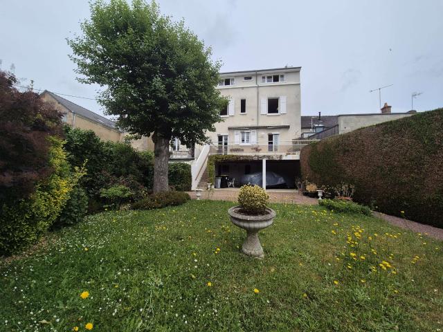 Vente maison 8 pièces Sablé sur Sarthe 72