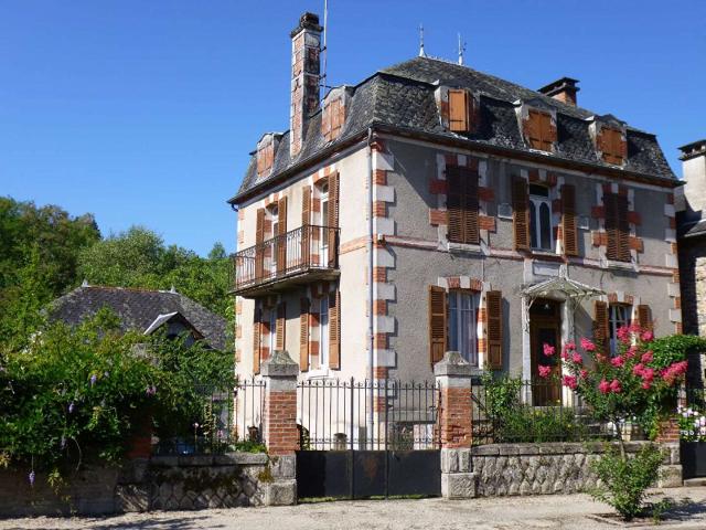 Vente maison 8 pièces Saint Chamant 19