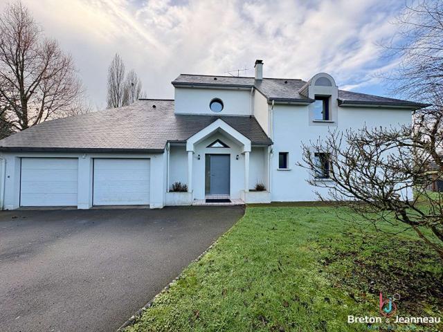 Vente maison 8 pièces Saint Berthevin 53