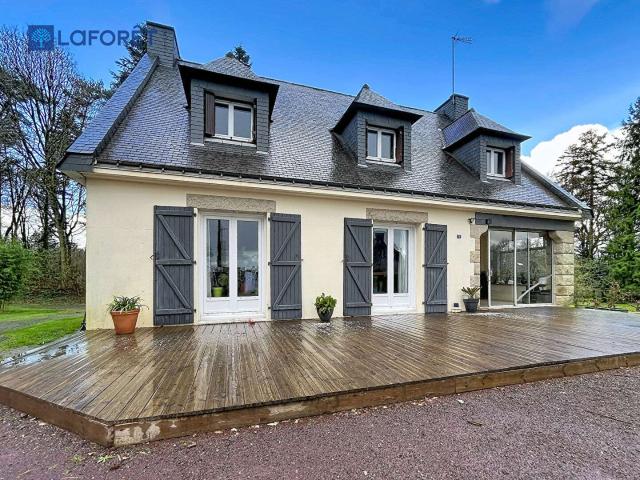 Vente maison 8 pièces Saint Gonnery 56