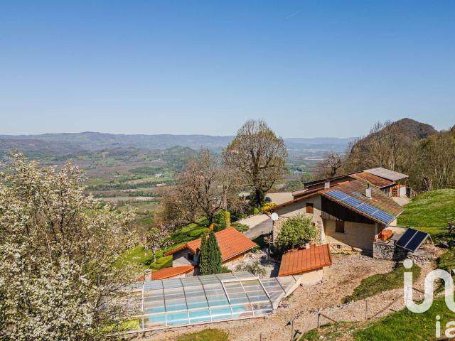 Vente maison 8 pièces Saint Gervais 38