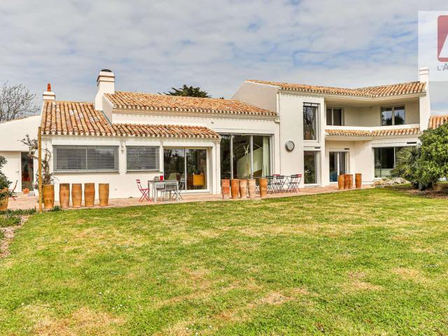Vente maison 8 pièces Saint Gilles Croix De Vie Croix De Vie 85