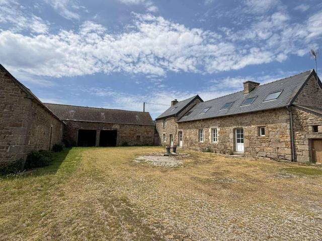 Vente maison 8 pièces Saint Donan 22