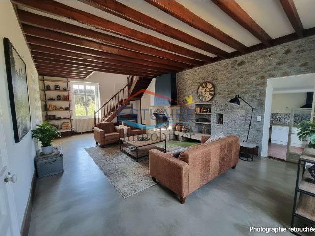 Vente maison 8 pièces Saint Étienne de Montluc 44