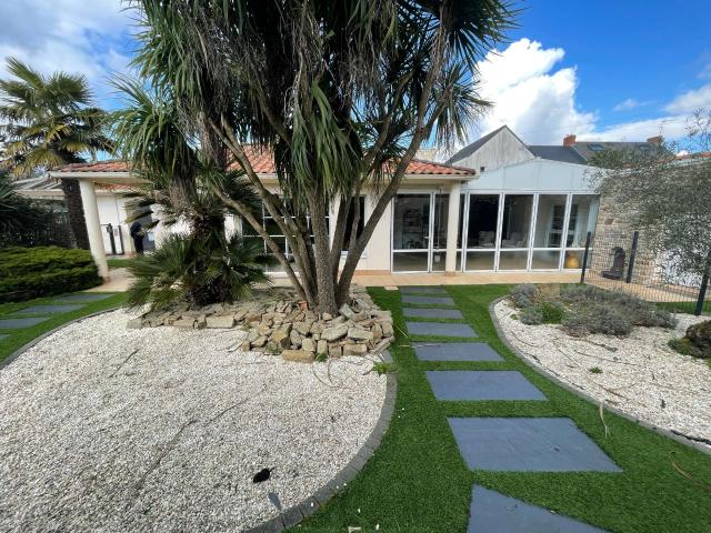 Vente maison 8 pièces Saint Herblain Bourg Solvardière Pelousière 44