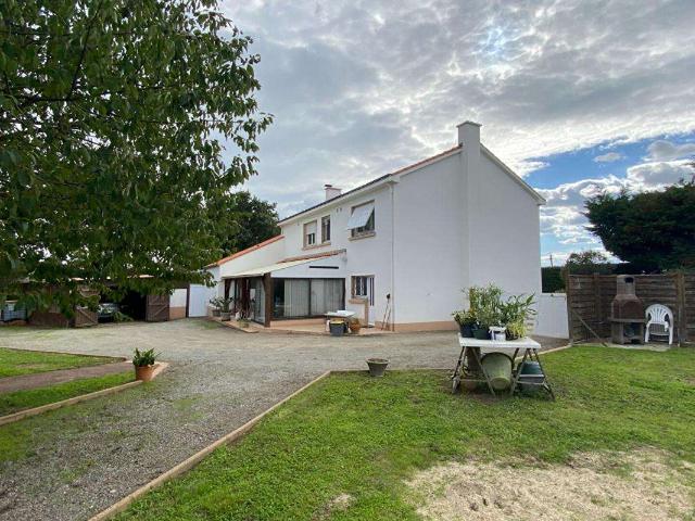 Vente maison 8 pièces Saint Hilaire de Chaléons 44