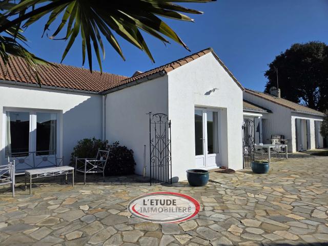 Vente maison 8 pièces Saint Hilaire de Chaléons 44