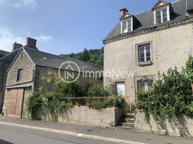 Vente maison 8 pièces Saint Jean le Thomas 50