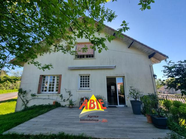 Vente maison 8 pièces Coulonges sur l'Autize 79