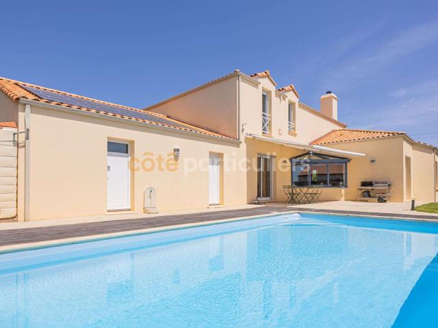 Vente maison 8 pièces Saint Léger les Vignes 44