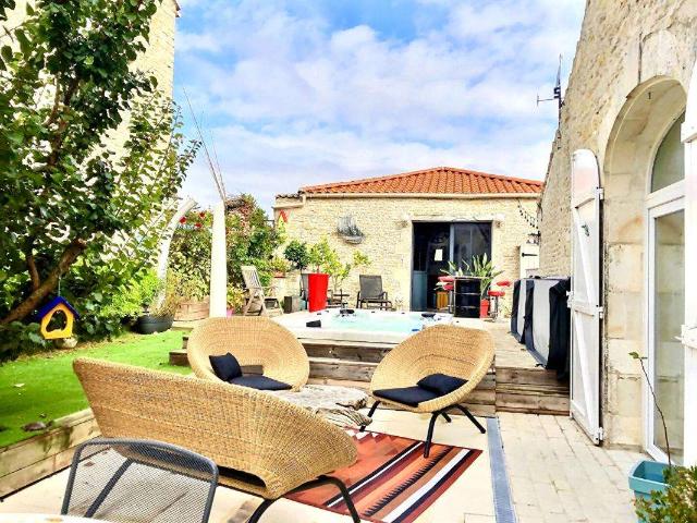 Vente maison 8 pièces Saint Médard d'Aunis 17