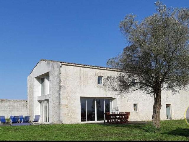 Vente maison 8 pièces Saint Michel en l'Herm 85