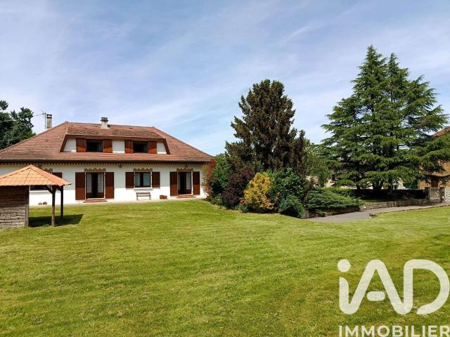 Vente maison 8 pièces Saint Siméon de Bressieux 38