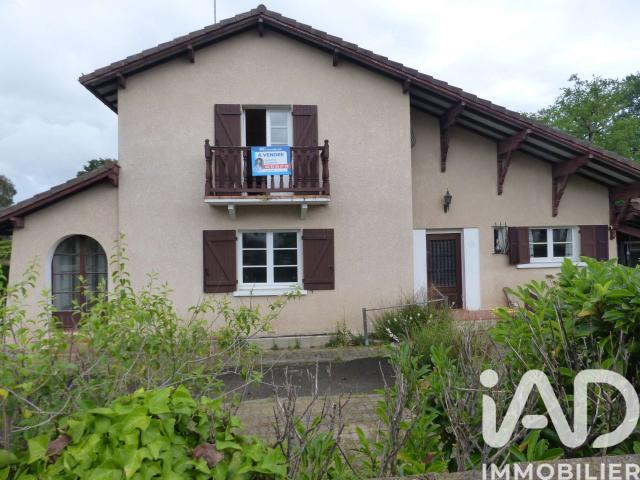 Vente maison 8 pièces Saint Pierre du Mont 40