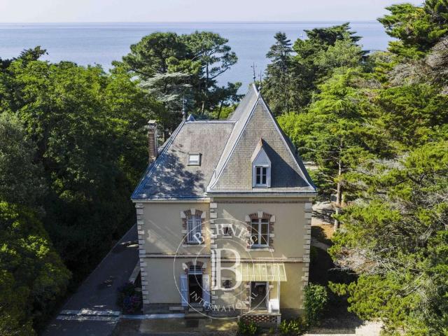 Vente maison 8 pièces Sainte Marie 44