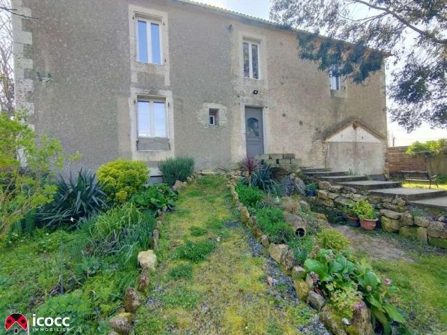 Vente maison 8 pièces Sainte Hermine 85