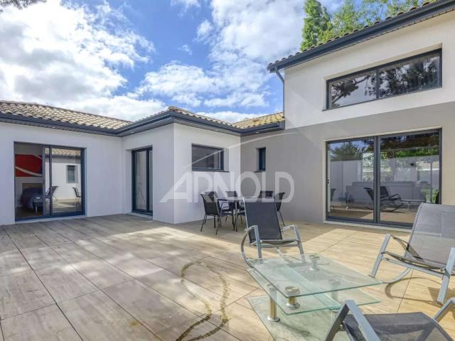 Vente maison 8 pièces Pornic 44