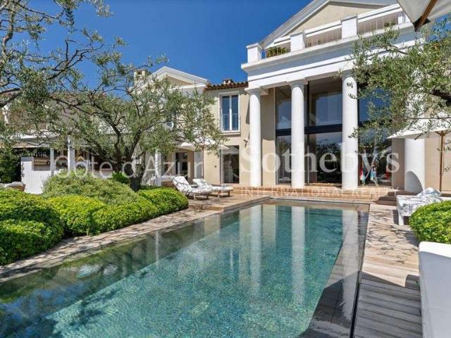 Vente maison 8 pièces Port grimaud 83