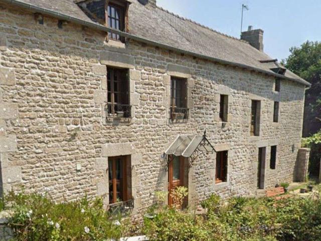 Vente maison 8 pièces Plumaudan 22