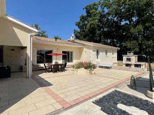 Vente maison 8 pièces Plaisance 24